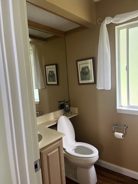 Before Photo of Powder Room in Honolulu